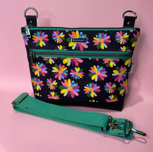 Fresh as a Daisy crossbody bag